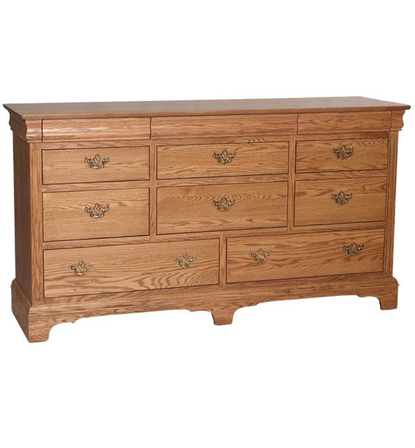 Oakwood Industries Edinburgh 8440 8Drawer Dresser with Bracket Feet
